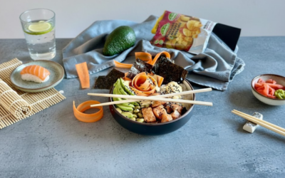 Bowl z łososiem i sosem mayo-mango