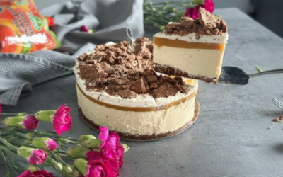 Sernik brzoskwiniowy