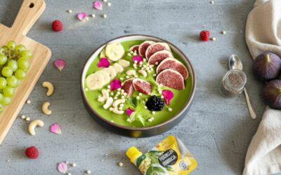 Szpinakowe smoothie bowl