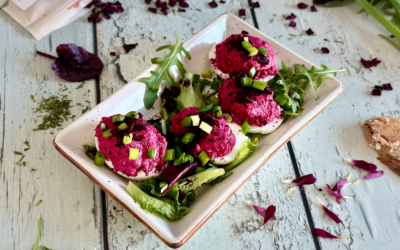 Jajka faszerowane na różowo